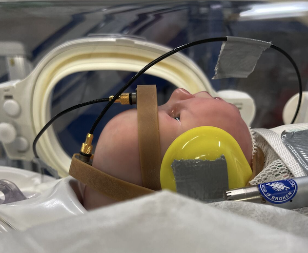 Vibration measurement in the transport of newborns